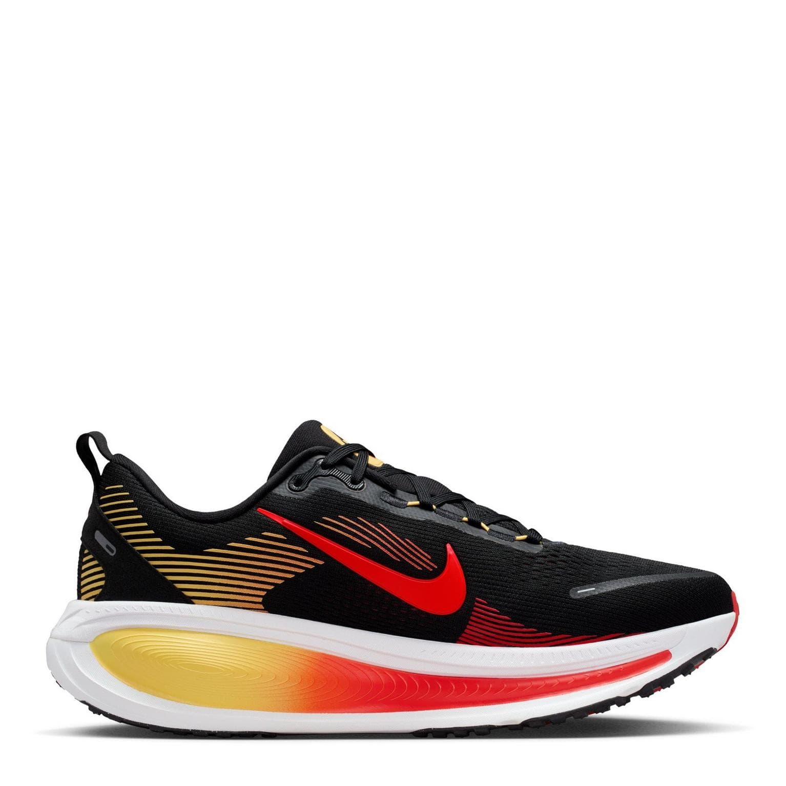 Nike Vomero 18 — Black/Crimson — vista 1